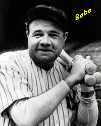 El jugador de los New York Yankees George Herman Ruth, conocido como Babe Ruth, se hizo famoso por su facilidad para conseguir home runs. Tambin jug en el puesto de lanzador en los Boston Red Sox. Muchos de sus rcords permanecieron imbatidos durante decenios. Ruth est considerado como una de las figuras ms extraordinarias de la historia del bisbol.